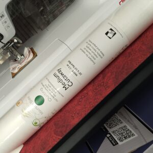 MSQ Medium Wt. Cutaway (2.5 oz) 20"x10yds