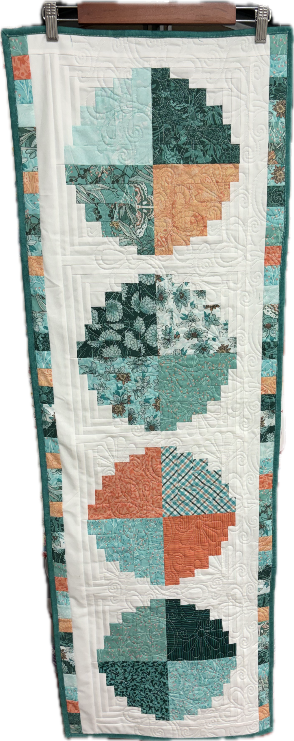 Dahlias at Dusk Roundabout Table Runner Kit